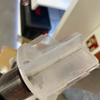 Electrolux Şarjlı Dikey Süpürge Servis Hatasını Kabul Etmiyor