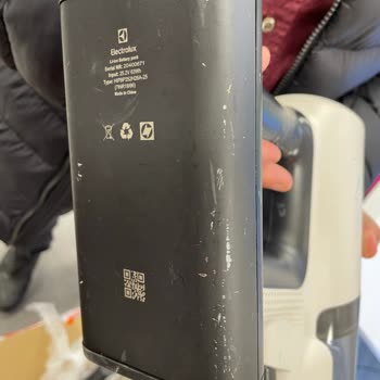 Electrolux Şarjlı Dikey Süpürge Servis Hatasını Kabul Etmiyor