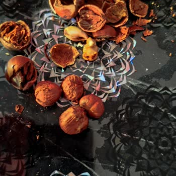 Halktan Kuruyemiş Halktan Şube Çürük Ürün Satması