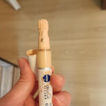 Nivea Cellular Filler Göz Altı Kapatıcı