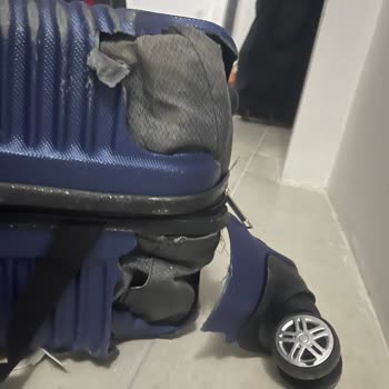 Pegasus Şikayetim Var Valizimi Kullanılmaz Haline Getirmişler