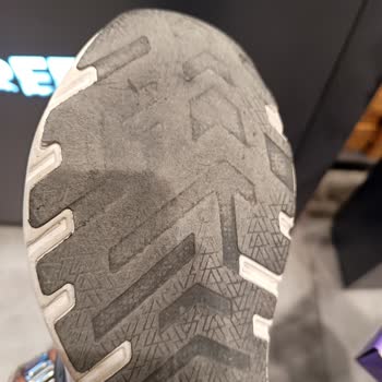 In Street Sorunlu Ürün Satıp Tüketiciyi Mağdur Ediyor.