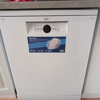 Beko Bayisi Bulaşık Makinesi Mağduriyeti: Cam Ürünlerde Zarar Ve Su Kalıntısı