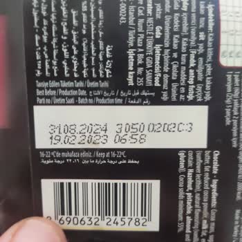 Nestle Bitter Kare Çikolata Bozuk Çıktı