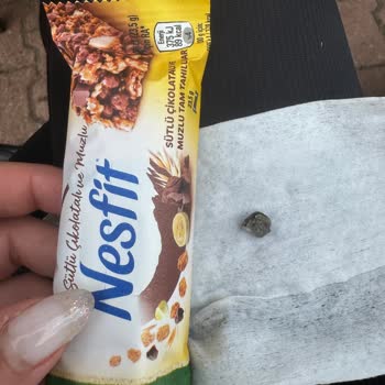 Nestle Nesfit İçinden Taş Çıktı