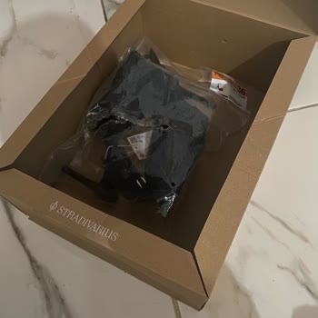 Stradivarius Kargom Açılmış Geldi