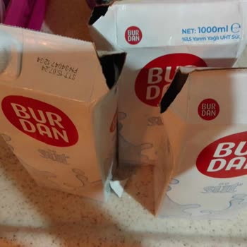 Burdan Süt Ve Süt Ürünleri Aldığım Sütlerin Bozulması Nedeniyle Mağduriyet Yaşadım