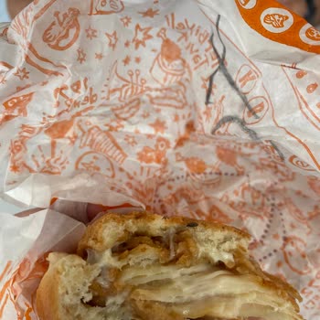 Popeys Sandviçinden Böcek Çıktı