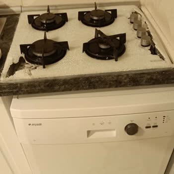 Arçelik Ankastre Ocak Bomba Gibi Patladı Babam Yaralandı