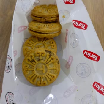 Torku Bisküvi Rengi Neden Böyle Yabancı Maddemi Karışmış Acaba