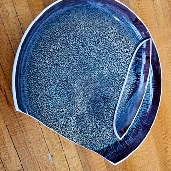 Karaca Geschirrservice mit 6 gerissenen Tellern - Ersatz gefordert, Bitte um schnelle Antwort