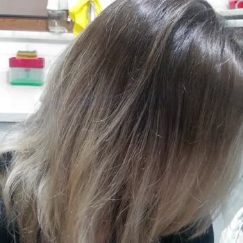 Esdora Kuaför Beni Maddi Ve Manevi Mağdur Etti, Hakkımı Arıyorum!