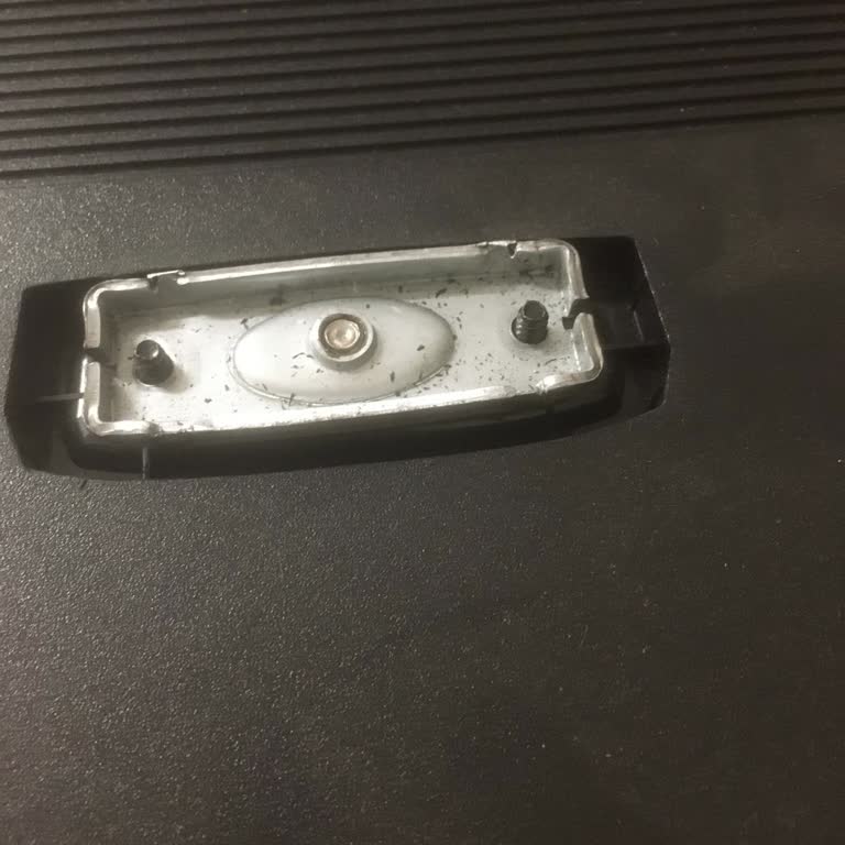 Acer Monitör Ayaklarının Kırılması Hatası