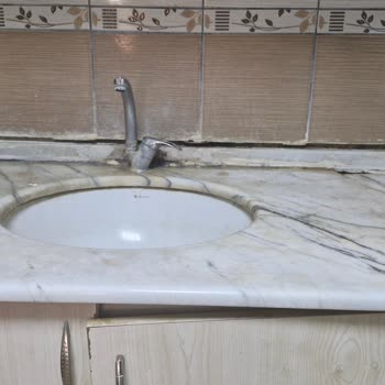 Ege Üniversitesi Hastanesi'nde Olumsuz Koşullar Ve Acil Çözüm Talebi