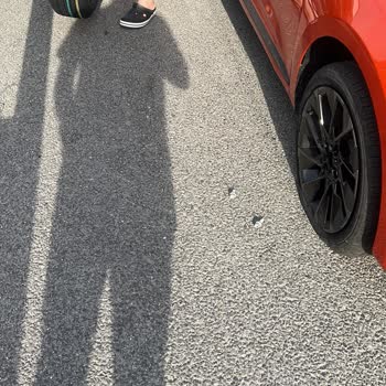 Mais İzmir Yeni Aldığım Araçta Lastik Sorunu Ve Servis Deneyimi!