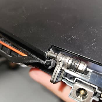 Casper Excalibur G900: Ekran Sorunu Ve Görüntü Kayması