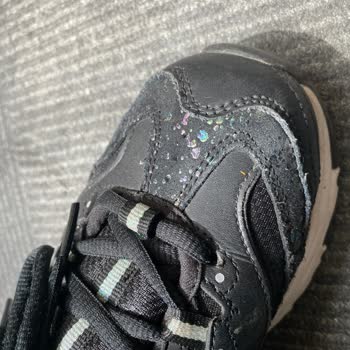 Skechers Ayakkabım Soyulmaya Ve Yıpranmaya Başladı.