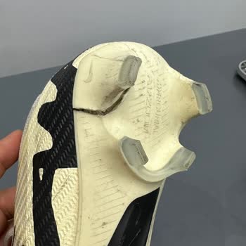 Nike Bir Aylık Krampon