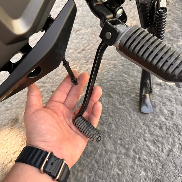 RKS Motor Sıfır 125-s Debriyaj Pedalı Çıkması, Bayi Çalışanın Anlayışsızlığı