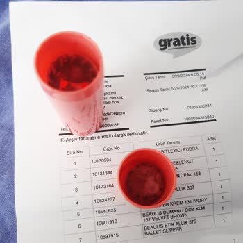 Gratis 2 Haftadır Beklediğim Online Aldığım Stik Allık Kırık Geldi