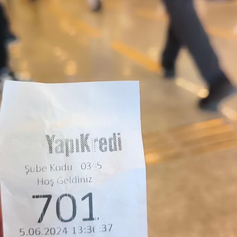 Yapı Kredi Bankası Sıra Gelmiyor