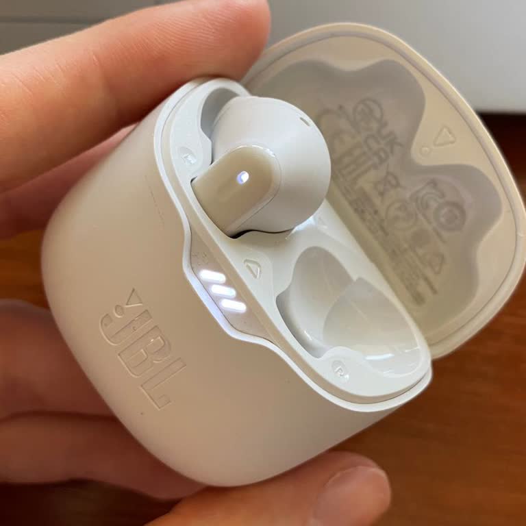 JBL Bluetooth Kulaklığımın Tekinin Kaybolması