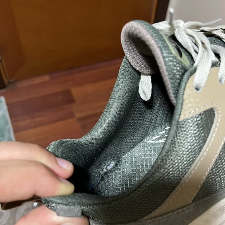 Skechers Kusurlu Ürünü Kabul Etmiyor