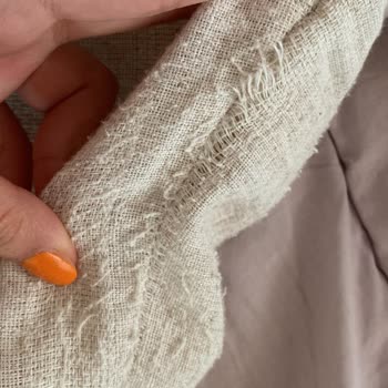 Gaus'tan Alınan Takımın Pantolonu 3 Günde Yırtıldı!