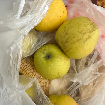 Migros Hemen Küflü Meyve Gönderdi