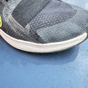Nike Ayakkabı Çok Kötü Durumda!