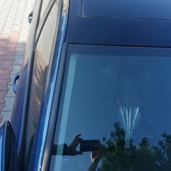 Seat Leon Araç Panoramik Cam Tavan Çatlağı