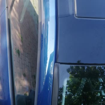 Seat Leon Araç Panoramik Cam Tavan Çatlağı