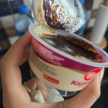 Eker Marka Tatlı Tarihi Olmasına Rağmen Küflenmiş