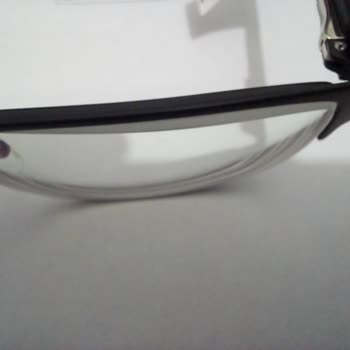 Atasun Optik Hatalı Cam Kesimi