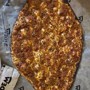 Forum Bornova Pidem'de İlgisizlik Ve Yanıltıcı Hizmet