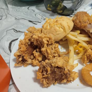 Popeyes Saygısız Davranan Çalışanlar