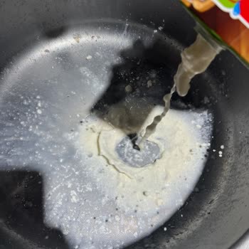 Yörükoğlu Açılmamış Pakette Bozuk Süt