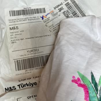 Marks And Spencer Kargodan Çıkan Yanlış Ürün Ve İade Edilemeyen Ürün