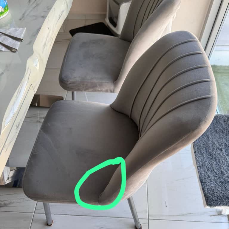 Karanlar Masa Ve Sandalye (Balıkesir) Dayanıksız Sandalyeler Ve İlgisiz Müşteri Hizmetleri