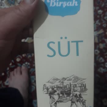 A101 Birşah Süt Tarihi Geçmiş Ürünler Raflarda Satışı Yapılıyor.