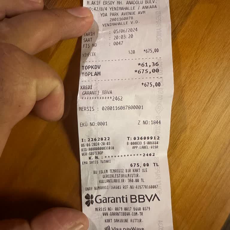 Dayı Kürek Lahmacun Salçalı Ekmeği Lahmacun Diye Satıyor.