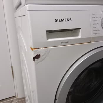 Siemens Çamaşır Makinesi Paslandı