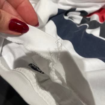 Levi's Cevahir Şubesinde Hayal Kırıklığı: Kalitesiz Ürün Ve Yetersiz Hizmet