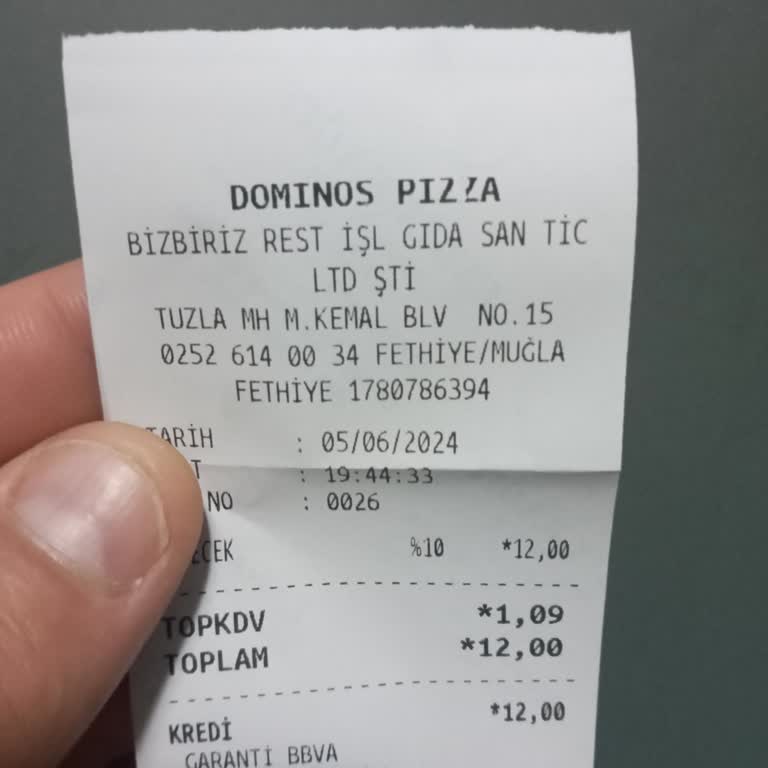 Domino's Pizza Da Ücretli Ketçap:)