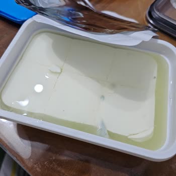 Pınar Et ve Süt Marketten Alınan Peynirin Küflü Çıkması