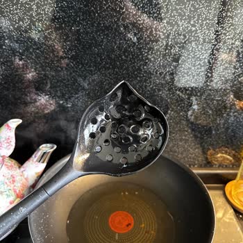 Karaca Züccaciye Kepçe Seti Eridi!