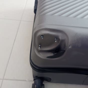 AJet (Anadolu Jet) Bagaj Hasarımın Giderilmemesi Yeni Bagajın Hala Gelmemesi