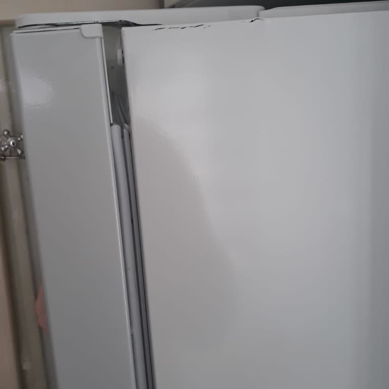 Bosch Buzdolabını Eve Çıkarırken Ezdiler Ve Hiçbir Şekilde Üstlenmediler
