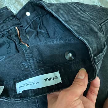 Bershka Kot Pantolonda Alarmı Unutmuşlar