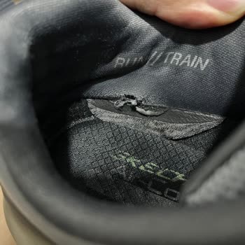 Skechers Ürününün Arkasında Durmuyor
